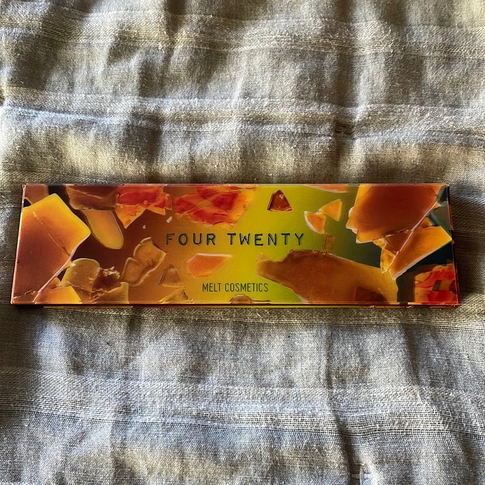 Melt cosmetics 420 eyeshadow palette